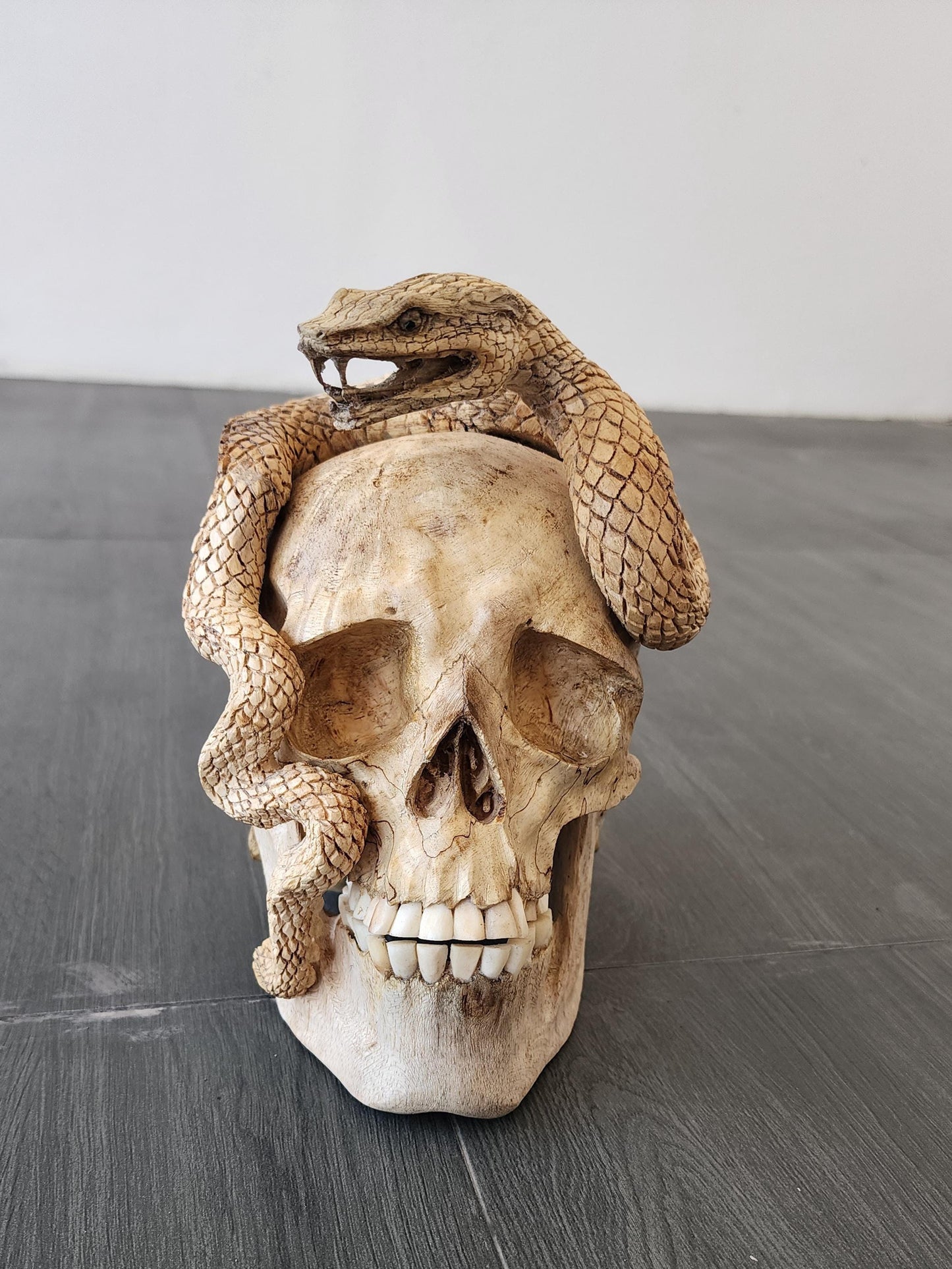 human skull art carving Skull snake wood