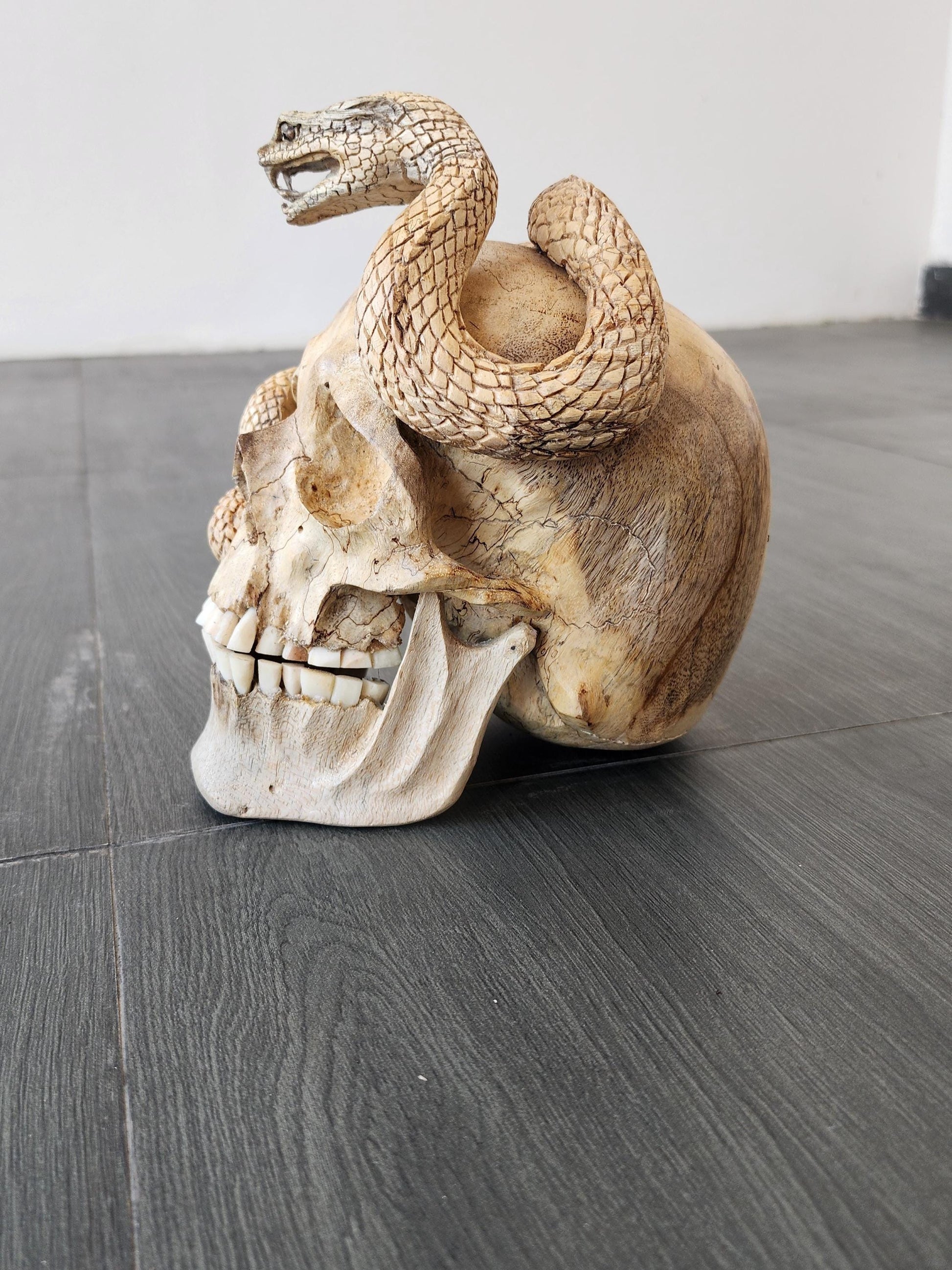 human skull art carving Skull snake wood